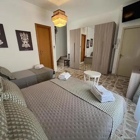 Guest house Albemarooms