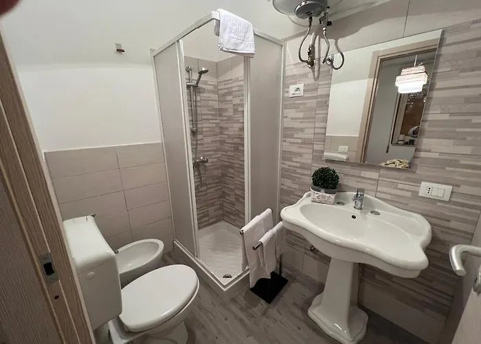 Albemarooms Gæstehus Noto